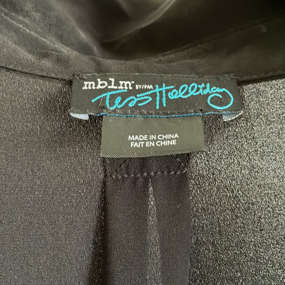 MBLM Tess Holliday Women’s Top - Picture 2 of 11